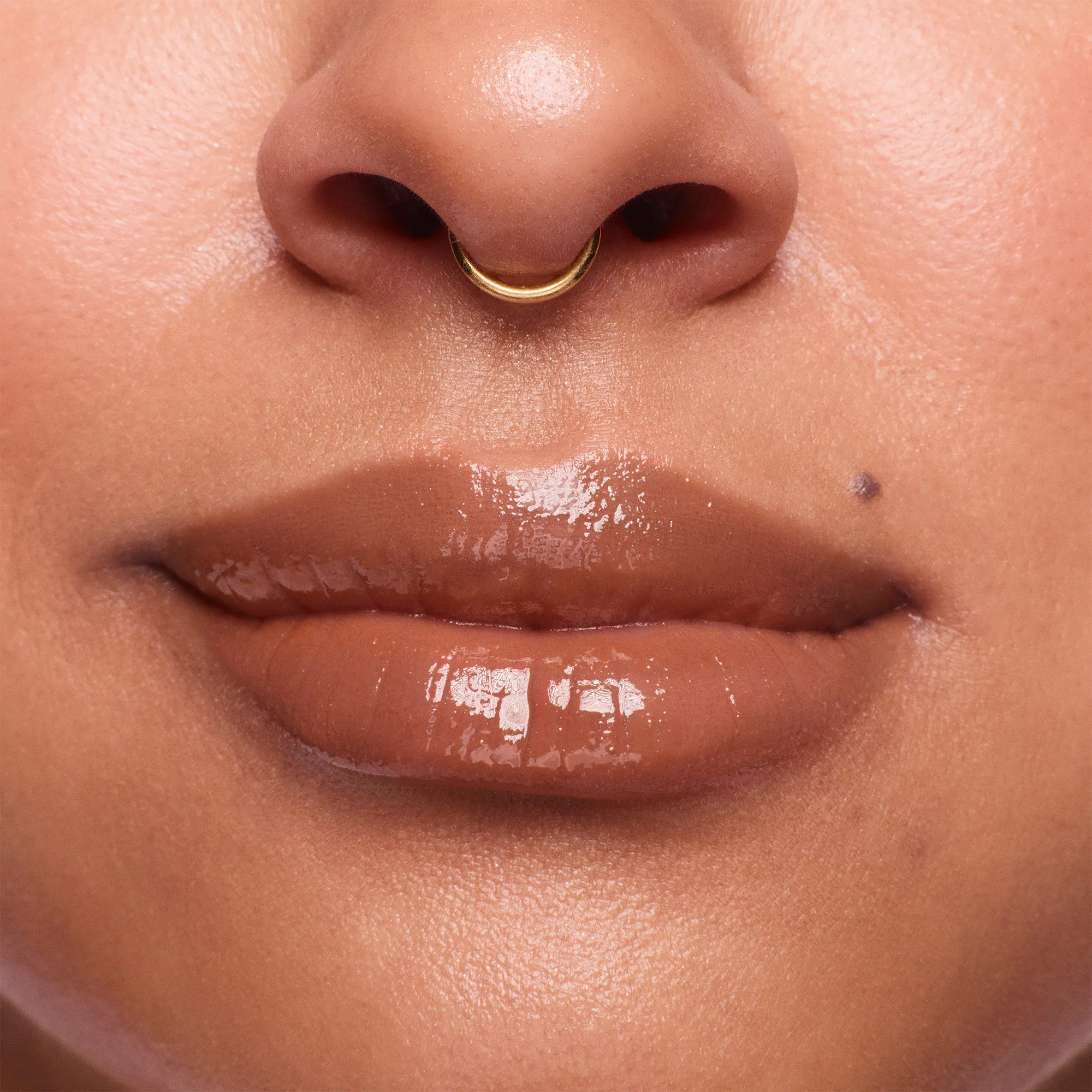 Plumping Lip Glaze - The Nudes